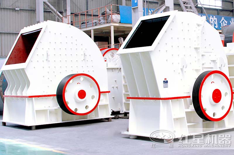 對比傳統(tǒng)錘破，一次成型單段錘破碎石強(qiáng)、出料更好