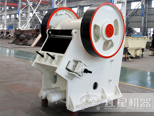 對比傳統(tǒng)鄂破機，新一代歐版鄂式破碎機具有哪些優(yōu)勢？