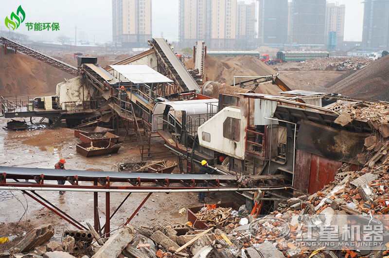 移動破碎機(jī)處理建筑垃圾，湖南客戶現(xiàn)場