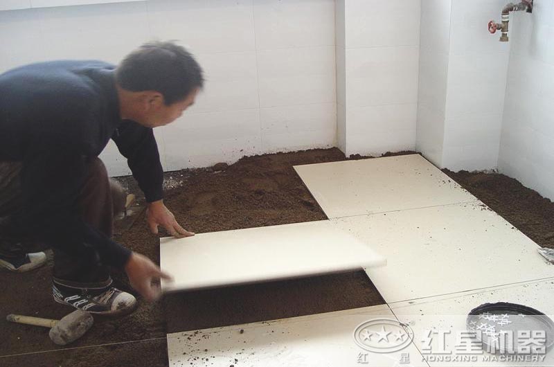 鋪地磚用石粉和沙子哪個(gè)好？制粗石粉用什么制沙機(jī)？
